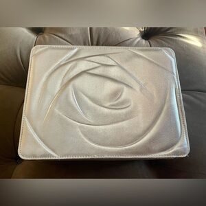 nwot LANCÔME PARIS Large Gold Makeup Case